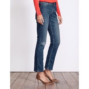 BODEN Girlfriend distressed medium wash jean 10